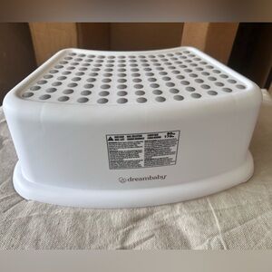 Dreambaby White Step Stool